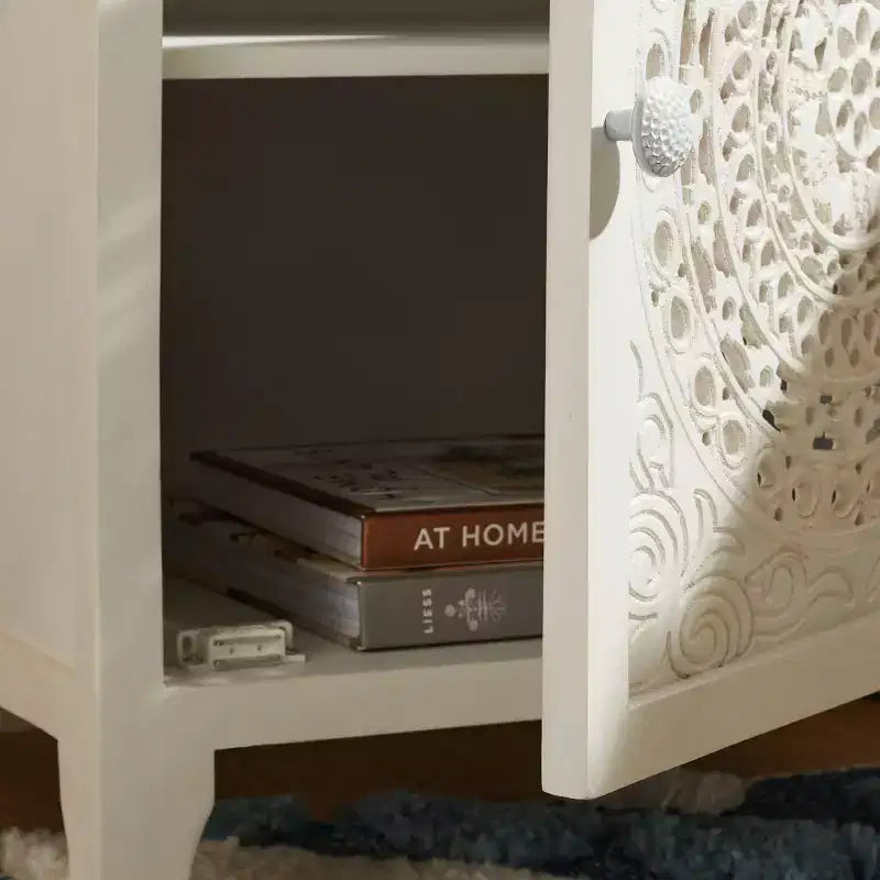 Table de chevet carrée blanc cassé avec 2 étagères et 1 porte – 1 personne